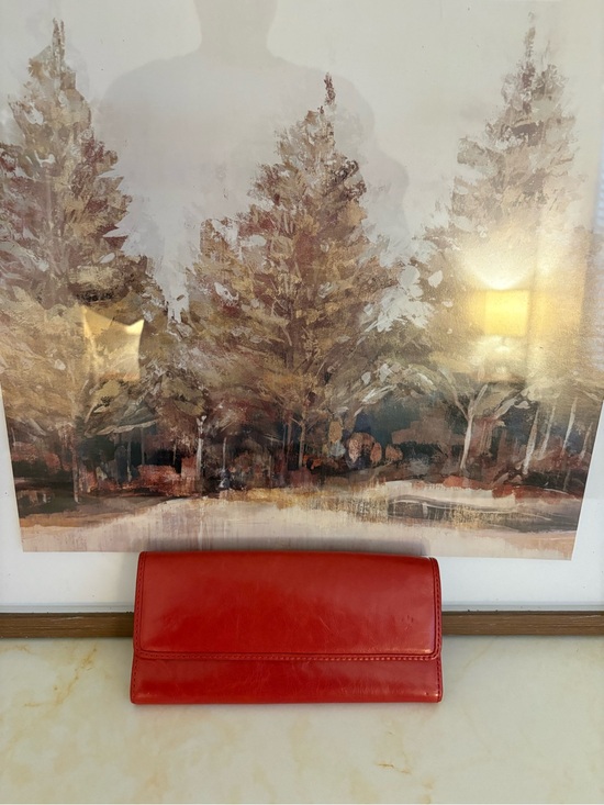 HOBO Handbags - HOBO Red Leather Continental Wallet